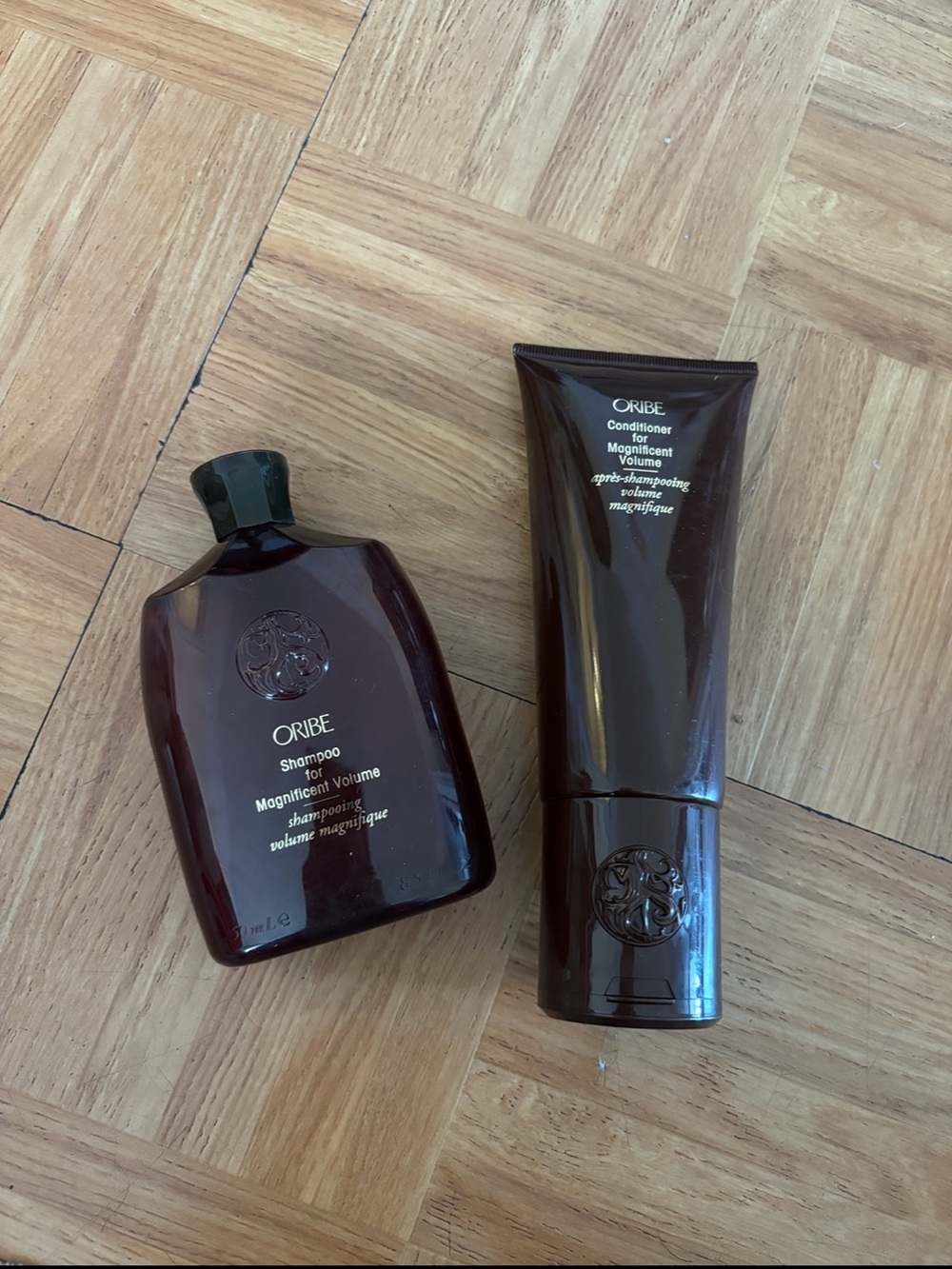 Oribe MAGNIFICENT VOLUME shampoo and conditioner